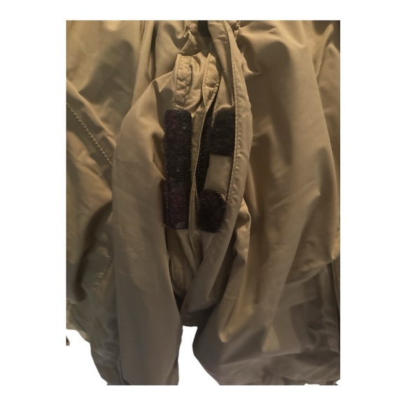 Red Ledge Hooded Tan Rain Jacket Size Medium Lightweight - Picture 4 of 6